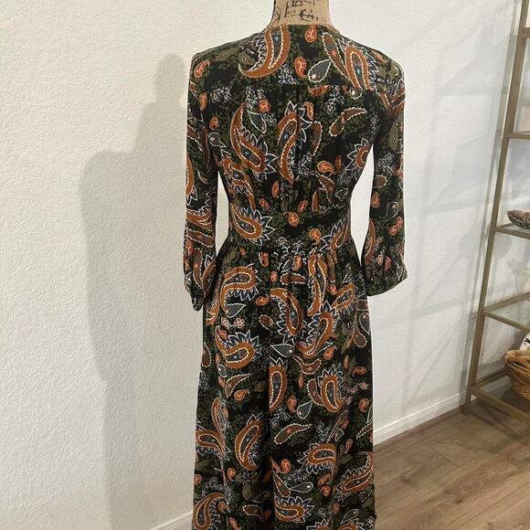 Paisley Bandana Print Stradivarius 3/4 length sleeve button down midi dress - Picture 5 of 7